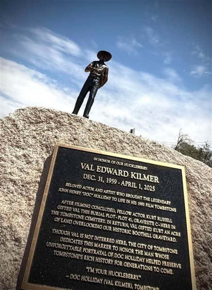 Is Val Kilmer Rich? Exploring the Wealth and Legacy of a Hollywood Icon